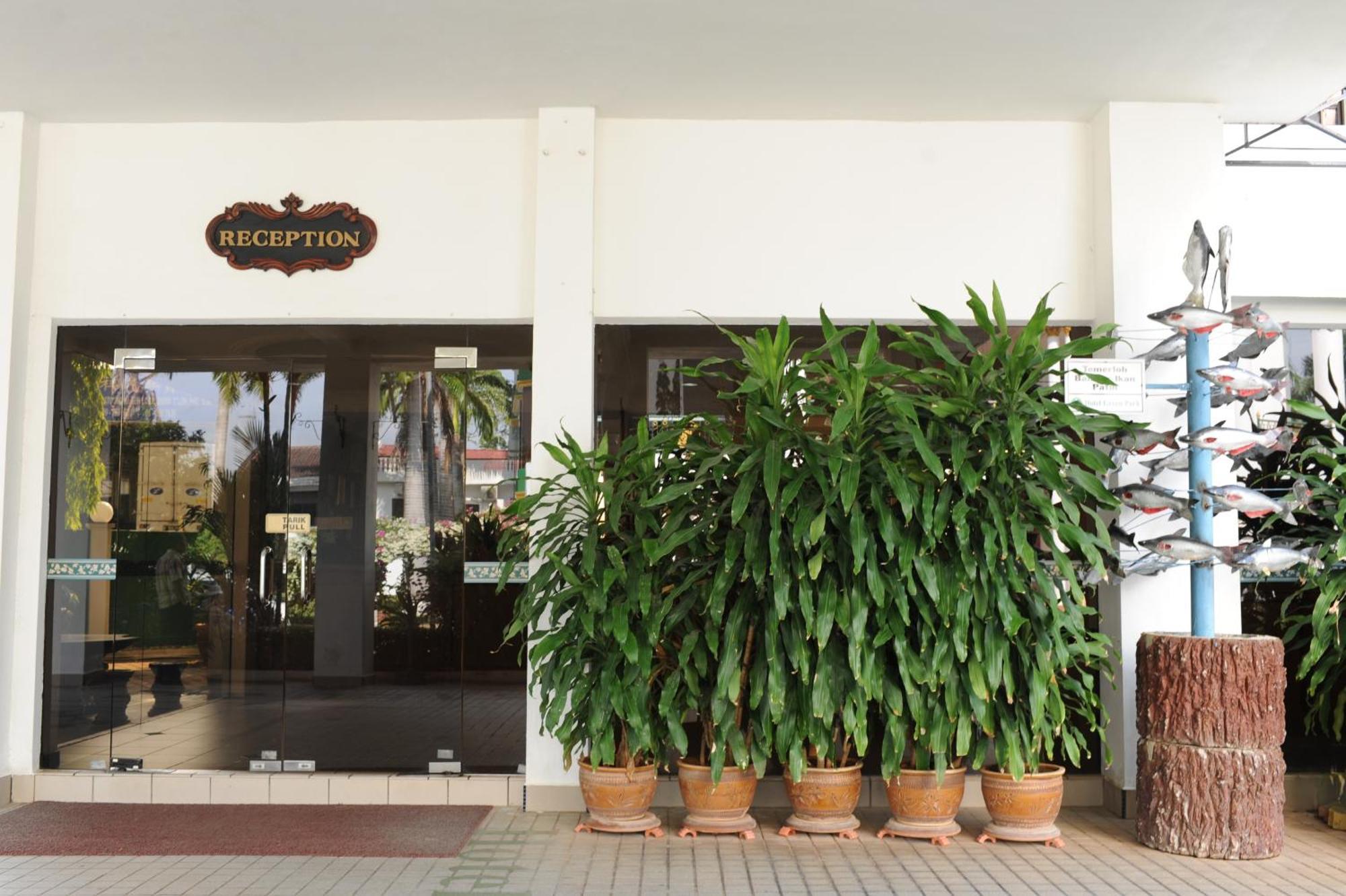 Hotel Green Park Temerloh Extérieur photo