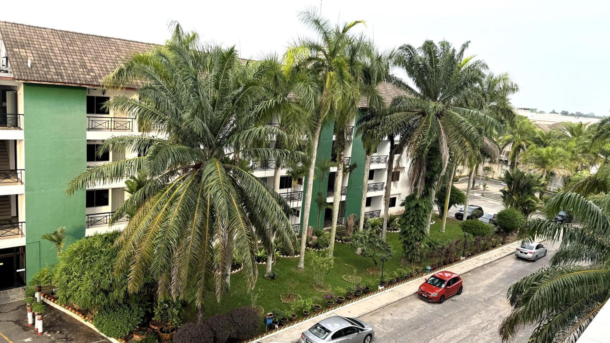 Hotel Green Park Temerloh Extérieur photo